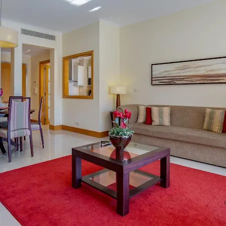 Greice Homes- 3 Bed Luxury In شقة *